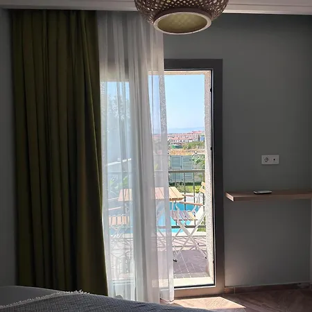 Elia Alacati Cesme