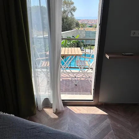 Elia Alacati Cesme